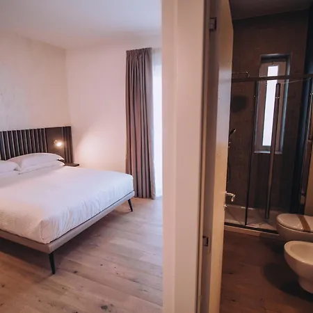 Samburoom Bed & Breakfast