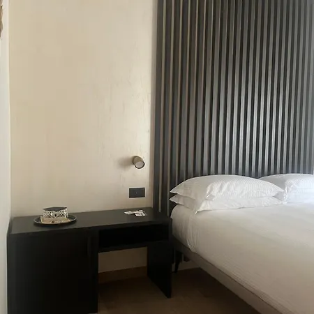 Bed & Breakfast Samburoom 3*