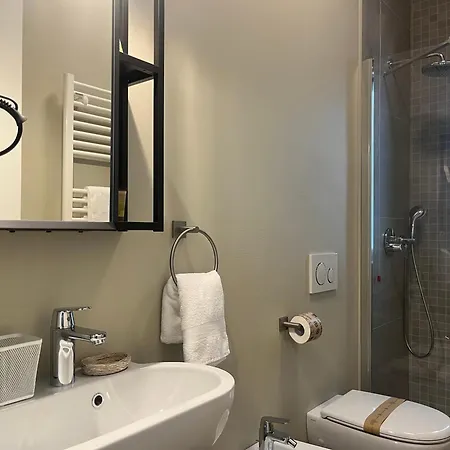 Samburoom *